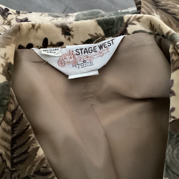 Stage West by Prior Floral Jacket, Size 36(4-6) Color Multi Colored - Picture 4 of 4